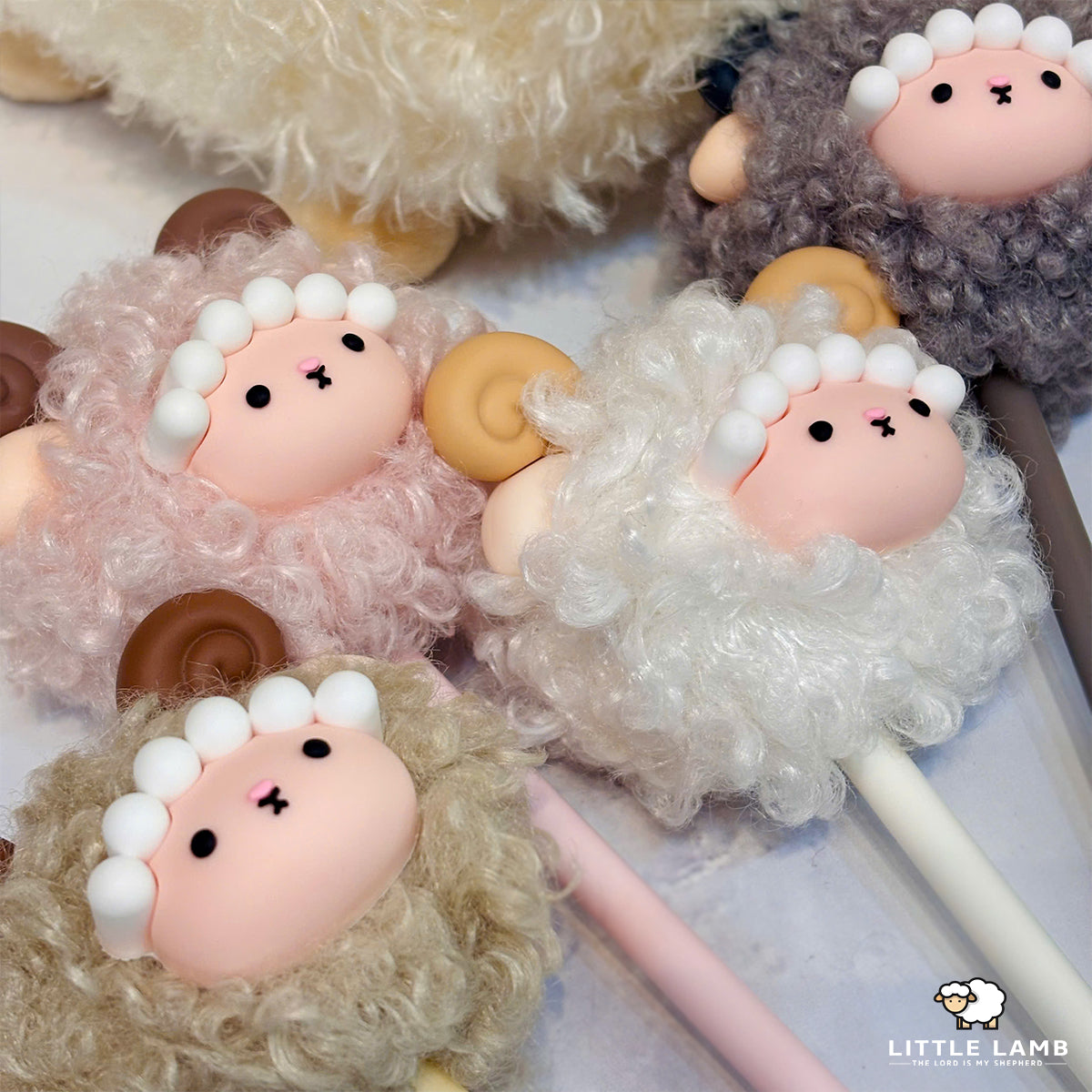Cute Fluffy Lamb Pom-Pom Pen - Adorable Sheep Stationery for School & Office - Soft Faux Fur Decorative Pen