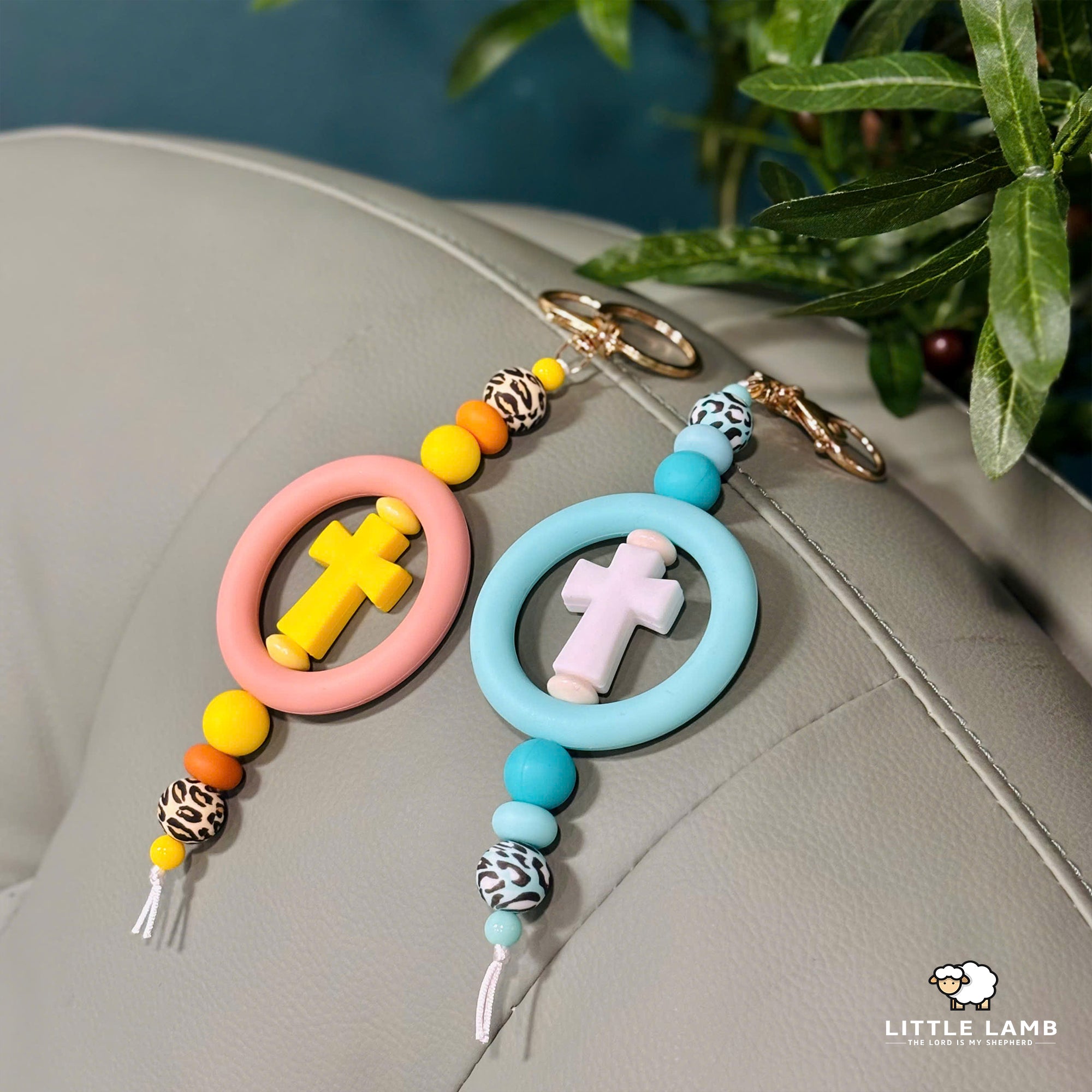 Leopard Print Silicone Circle Cross Keychain - Faith Based Keyring